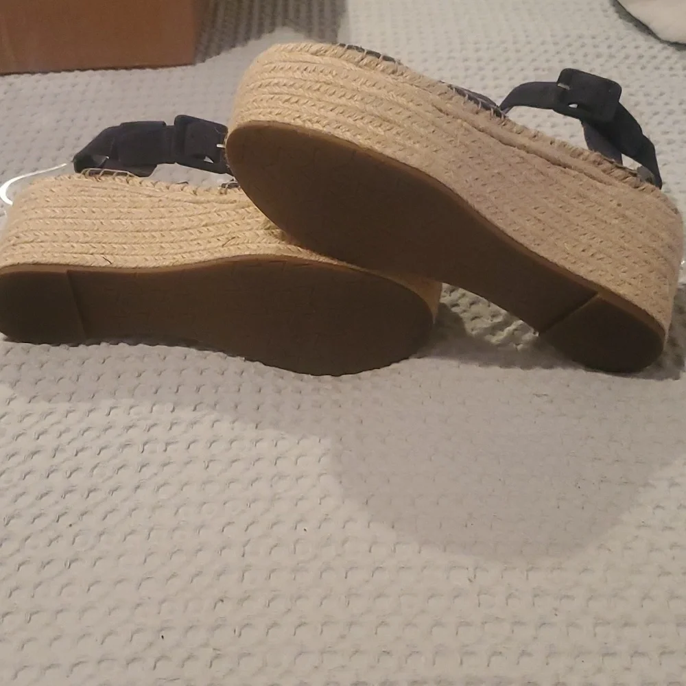 Marc Fisher Navy Blue Suede Espadrilles Size 8W (#25)